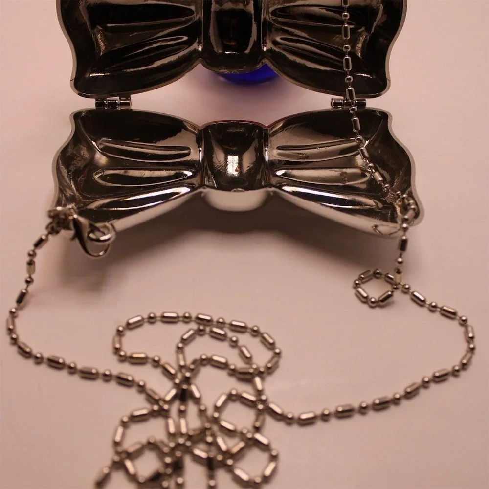 SHEIN‎ Clutch Purse Womens Mini Metallic Silver Bow Evening Bag w/ Chain